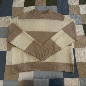 American Eagle Women’s “so soft” Sweater